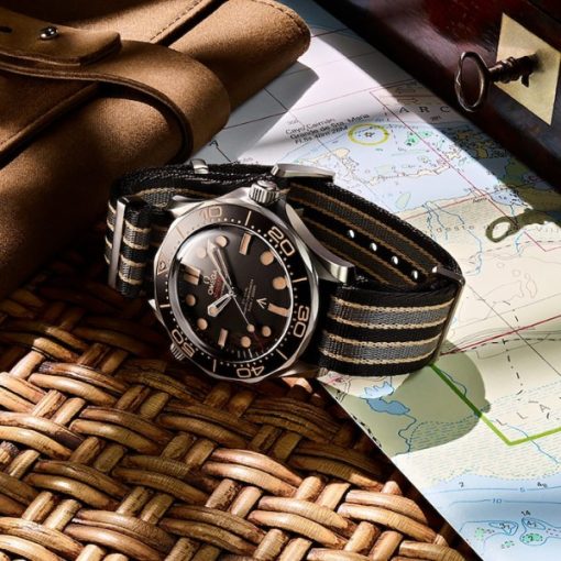 Omega Seamaster Men Automatic Black Fabric 007 Watch O21092422001001