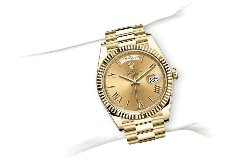 DAY-DATE 40 gold roman dial