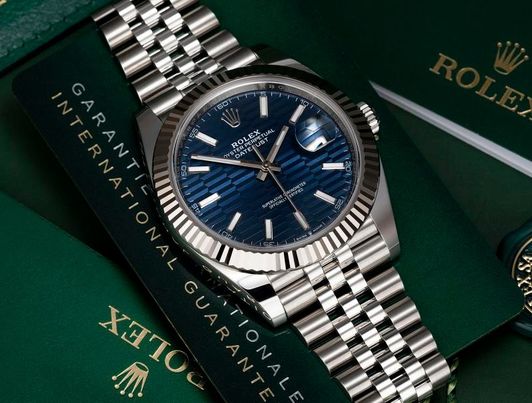 Datejust 41mm blue dial Fluted Motif jubilee - Image 3